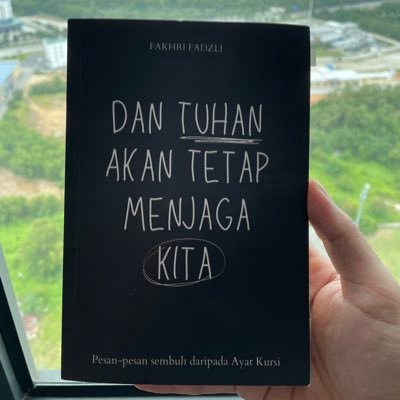 ”In a world where everyone is overexposed, the best thing you can do is maintain your mystery.” Main account: @fakhrifadzli