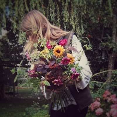 Mother + Writer
Slow, Sustainable, Minimalist Living
Gardening @OffsetFloral
Little Postcards
BOOK: The Joy of Reusable Nappies.
Oxfordshire, England
