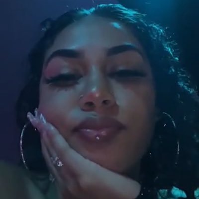 litlilb's profile picture. 