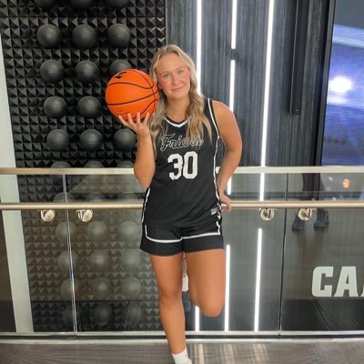 kammieludwig's profile picture. Providence WBB #30