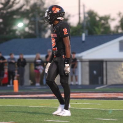 Maki Jordan|beech grove high school|FS/CB 6’2 170 lbs||Number:2196146323| Football/track field:200-24s,400-57s,long jump-19’3 Email:makijordan20@gmail.com