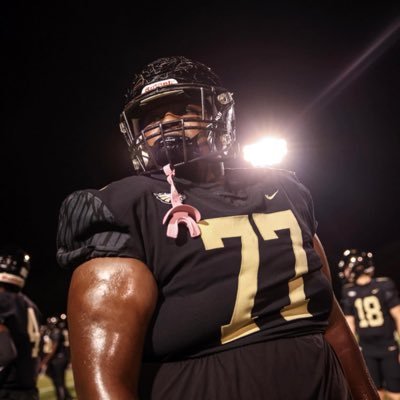 6’1 280 Lineman @WvsuFootball