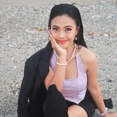 theria_8's profile picture. 20🇵🇭/ Living the best in me🌷
ᴋⷦВⷡ ( @KlaseNiBurnek )🍂DonBelle