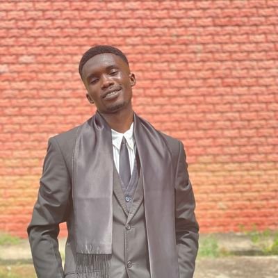 BUDDING LAWYER AND WRITER ✍️. A PHOTOGRAPHY ENTHUSIAST AND A DIE HARD MANCHESTER UNITED FAN.