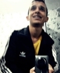 tenho 15 anos ,gosto de Futebol & pagode ;]
-
Somente se aproxima da perfeição que a procura com constância, sabedoria e, sobretudo, humildade.