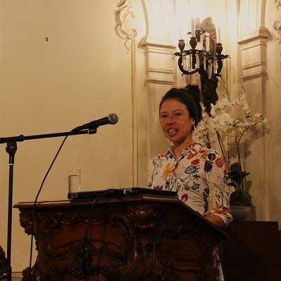 PhD in klassieke talen
Programmacoördinator @ Postuniversitair centrum KU Leuven
#lifelonglearning #nevernotlearning