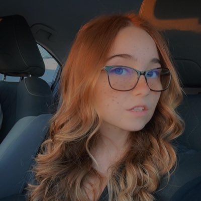 | 24 | Wife 💍| Streamer on Twitch! https://t.co/mYyqSSc0HP | Business Inq: lyssaurora.business@gmail.com