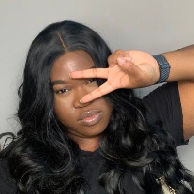Lover of God and all things makeup and fitness related❤️😘. Instagram: beautifullychar / Youtube: Beautifully Char / Tiktok: BeautifullyChar /