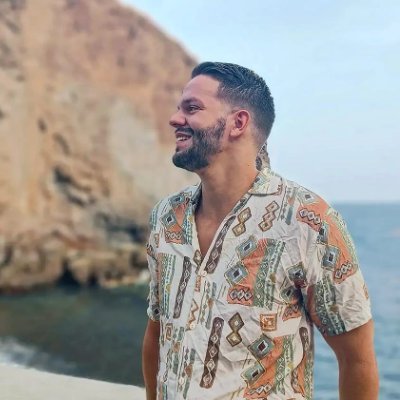 Oliver_hb3's profile picture. La vida es una sopa y yo soy un tenedor.