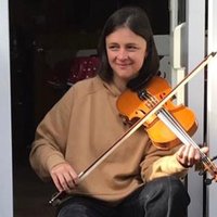 Vivienne Lemoir (@vivielemon) Twitter profile photo