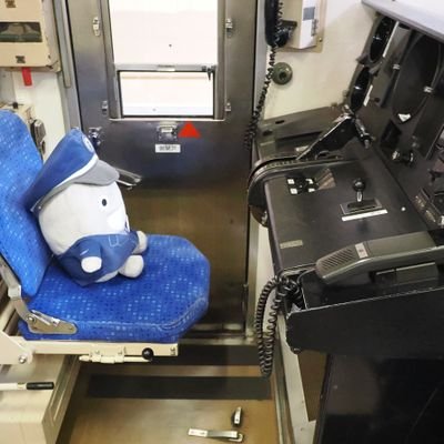 のるるんとそうにゃん他鉄道系キャラクター、横浜市営バス東急バス、東急8500系(青帯8637F推し)、各駅のるるんとそうにゃん巡りする人‼️
そして結構いい年をとったおっさんです❗無言フォロー・RT・いいね失礼します。#のるるん #のる友
#のるるんを広め大きくするのはあなたです