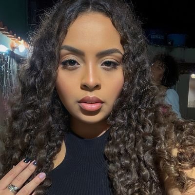 andrade_sier's profile picture. • feel the life 🦋
• medvet