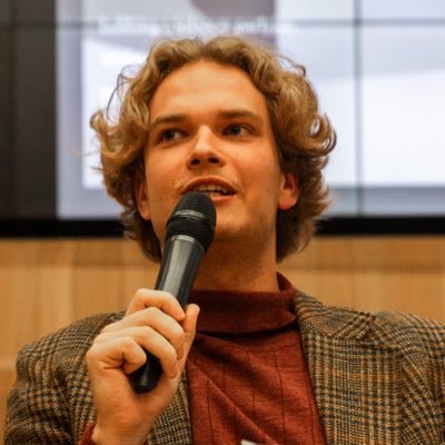 Dział polityczny @PolitykaInsight | wcześniej @art_61 i @mlodziopolityce | dygresje, opinie i wątki poboczne