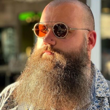 chmuche's profile picture. 