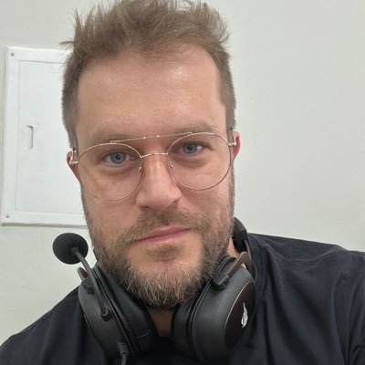 Farmacêutico🎮 🏳️🌈 👨🏼❤️👨🏼 https://t.co/QpyAXMrIwZ
PSN: SagittaIgnis