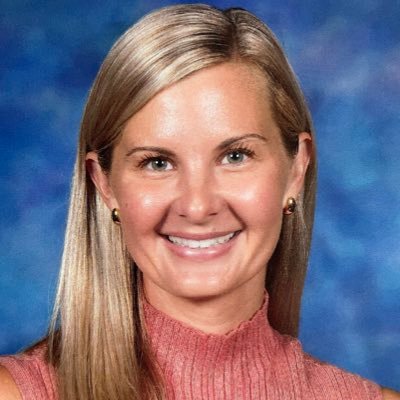 Instructional Innovation Specialist at Attea Middle School ✈️ in Glenview District 34 #WeAreD34 Mom 💙💙 Hiking Enthusiast 🥾 Avid Reader 📚