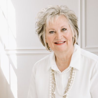 nara_buonafede's profile picture. I Was Made For This! podcast host🎙️ , #Identity expert - helping you become the YOU God designed you to be. ❤️‍🔥