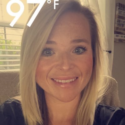 AmndaLou's profile picture. 