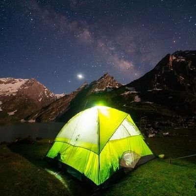 me gusta la música leer y acampar en la naturaleza