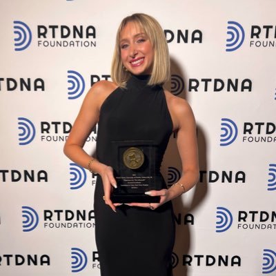 Producer @CNN International. Alumna of @UFJSchool. Over 6’0 in most heels. (she/her)
