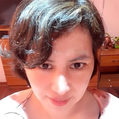 Ediv9's profile picture. 😊💜