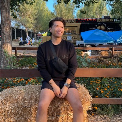 christopherlln's profile picture. 