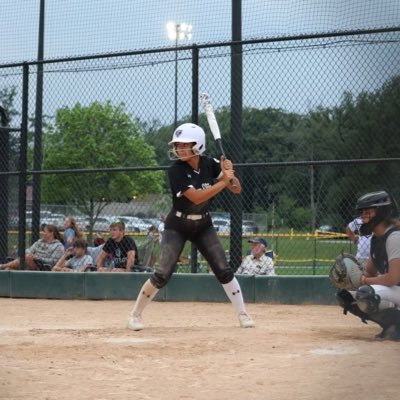 Lincoln Way East 2025 | Chicago Extreme Elite 16u #10 | utility (right) | power slap (left) | National Honors Society & Spanish Honors Society | 3.9 GPA