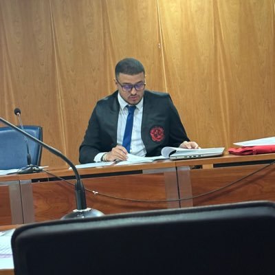 Máster Abogacía en la Universidad de Málaga (2022-2024) 📚⚖️.  Graduado en Derecho por la Universidad de Granada (2018-2022) 🎓⚖️