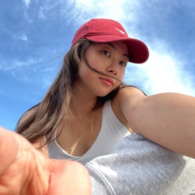 Jaclynlynlin's profile picture. Working on research and art