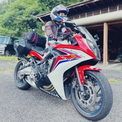 自分のことをたぬきだと思い込んでるバイク乗りおばさんのアカウントです たぬきとアイスとマルケスとりんご飴がすきです 気まぐれに呟きます 思想強いこと言うのやめました 人間社会は世知辛いだぬ #天安門事件 #香港加油 (スパム退散祈願) ※鍵垢の方へ→フォロバ許可いただけない場合はブロック対象ですあしからず