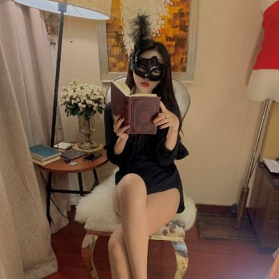 S女王招一名听话的男奴 喜欢的来私信
本主的纸飞机号 https://t.co/0Ufv9OeOk1 可以来找本主聊天