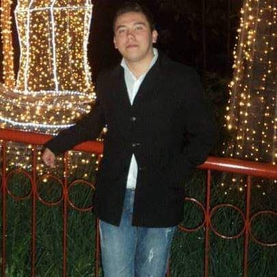 viktorclop's profile picture. licenciado en Filosofía e Historia. 
Con un pensamiento socio-crítico q busca un gran cambio para el país, por eso apoyo a Gustavo Petro y la Colombia Humana