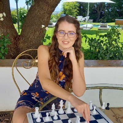 🇿🇦 Twitch Partner | WCM | Queen blunderer | Econ PhD student
Watch: https://t.co/as5jCGLPia | https://t.co/vrYrrZDgCT
📩 hashtagchesstwitch@gmail.com