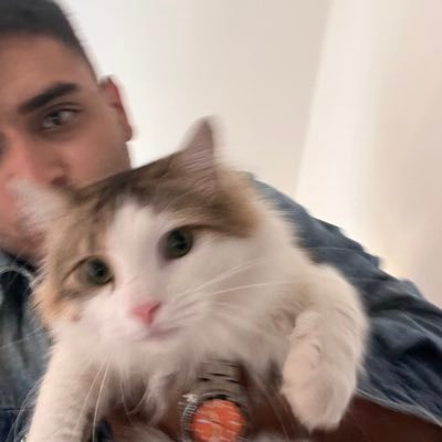 Omarbela_'s profile picture. Scrivo meglio di tanti, vivo peggio di tutti.🥂