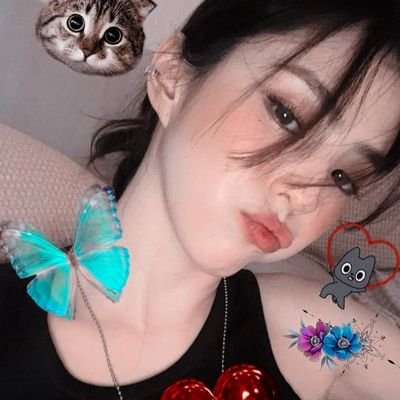 voshyez's profile picture. 