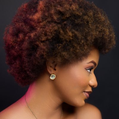 Miss_b99's profile picture. Je suis une fille jaune d’1m55 🙃Jesus’s princess 👑.