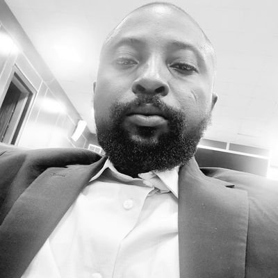 Oluwabrian's profile picture. Yolo