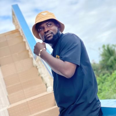 FhemeSunday's profile picture. Never be bullied into silence. Never allow yourself to be made a victim. Accept no one’s definition of your life; define yourself ✌🏿