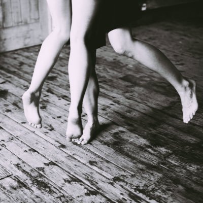Choreographer working in collaboration with others to create interdisciplinary dance & film.