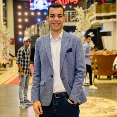 لا تحزن علي شئ فقدته فربما لو ملكته لكان الحزن اكبر الخيرة فيما أختاره الله لك قل من قلبك الحمد الله