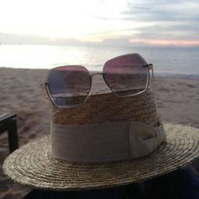 mont_sirisuk's profile picture. 