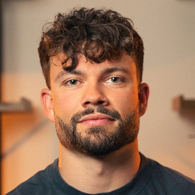 calhow_'s profile picture. Brand strategy & product design. Founder of Charm, a Webflow development agency. Building Nourish (coming soon).