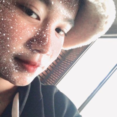 PKhive's profile picture. 