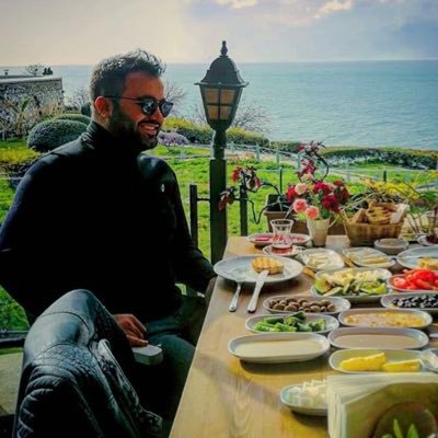 aknyfb's profile picture. başkomutanım REİS’ e canım feda..