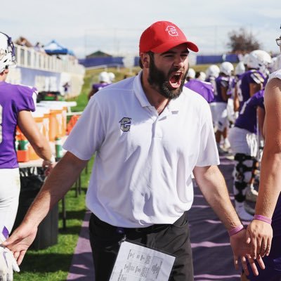 Linebackers / Special Teams Coordinator @footballcarroll | https://t.co/d8bdX8H14Z