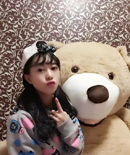 전 knn 기상캐스터 (현)입니다, 여행, 쇼핑, 음식, 그리고 솔직한 여자입니다.당신이 28세 이상의 성숙하고 신중한 직장 생활을 하며 스토킹하지 않는 남자라면만약 당신이 흥미가 있으면 나에게 연락해도 된다