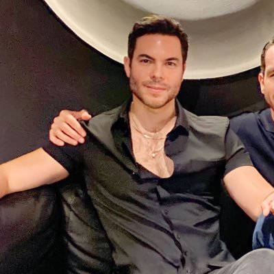 ravlgarza's profile picture. Raul Garza