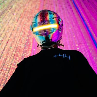 santanicholas4's profile picture. NFT Collector/TRADER. Aviator ✈️ DjSanta 🎧 Footballer⚽️ Baller🏀 HES2.5Entert. Never belittle 🤷🏾‍ others because you above them today.NFT🧬Guy.  Arsenal Fc❣️