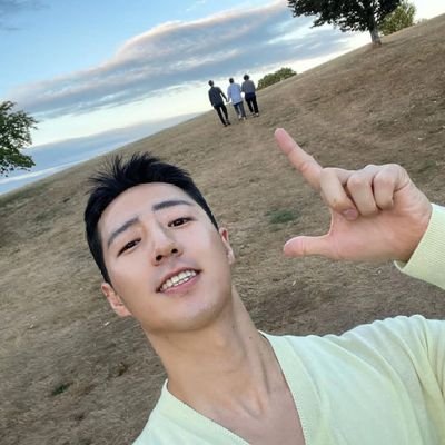Asia prince🇸🇬
CONSTRUCTION 🏗️ CEO 🦺🏢🇶🇦.. POLITE.😊
.. I love music
Qatar electric 🏗️
Old account was hacked ❌📵