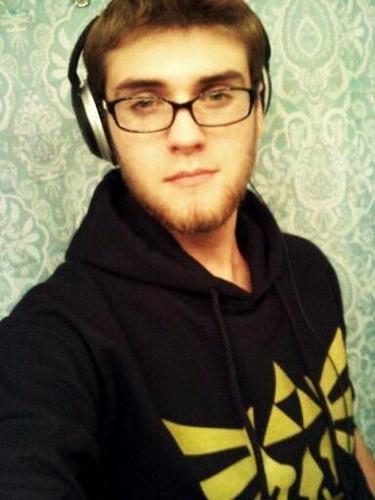 Tinplz's profile picture. Bearded, Brazen, and Bruised.
Amateur Ethnomusicologist.
Psuedo Nonintellectual.
Gay as sunshine.
Lover of Puppies.